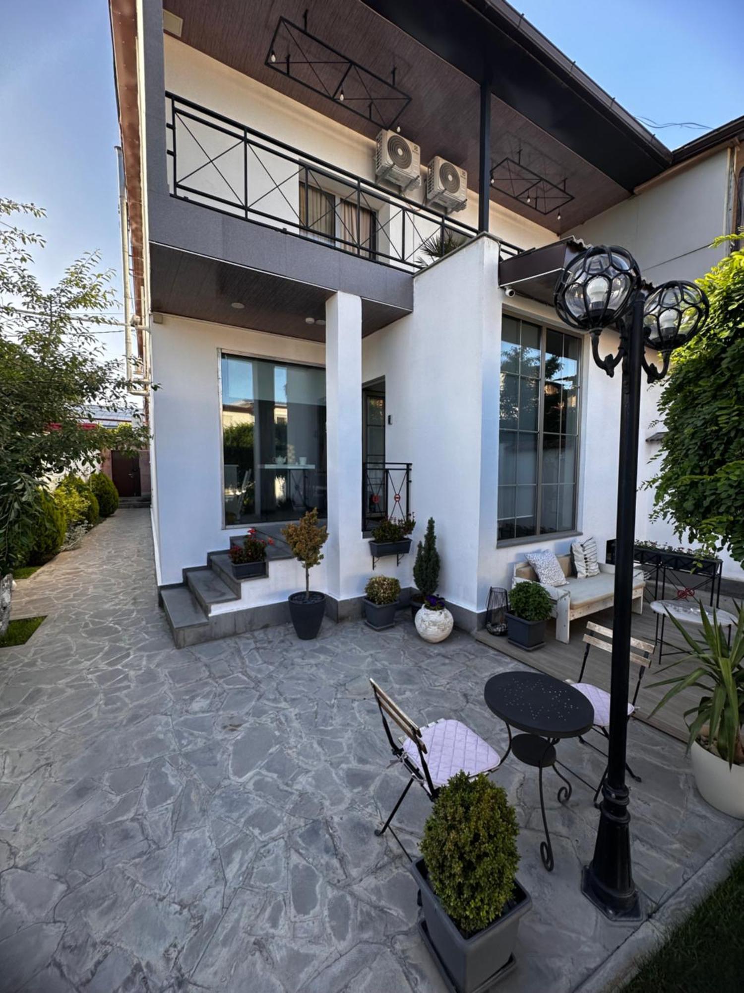 Garden Lounge Hotel Ereván Exterior foto